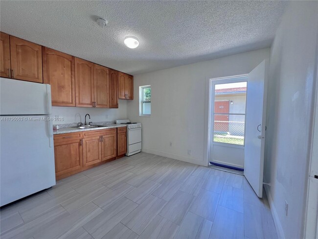 Foto del edificio - 7550 NW 2nd Terrace