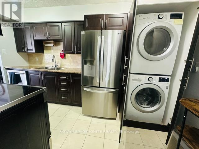 Building Photo - 1210 Radom St