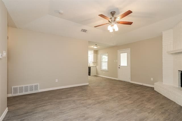 Building Photo - 824 Vaughn Ave