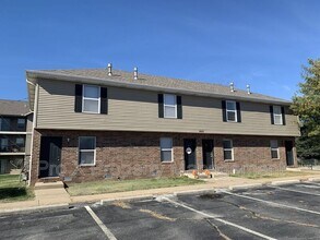 Building Photo - 4131 S Glenn Ave