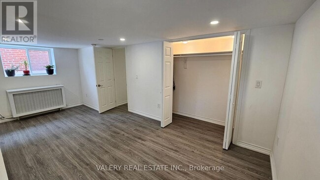 Building Photo - 55 Richardson Ave