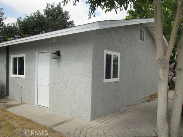 Primary Photo - 852 N Davidson Ave