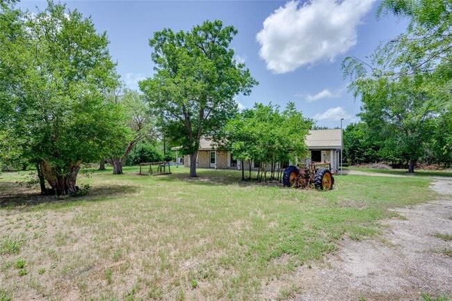 Building Photo - 18641 Camino Real
