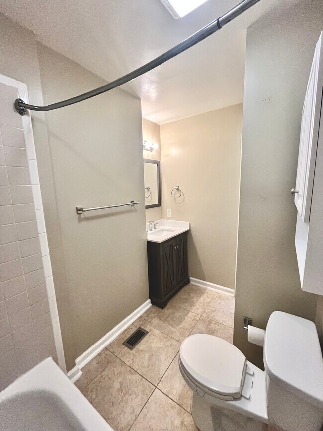 Foto del edificio - 3117 Debra Blvd