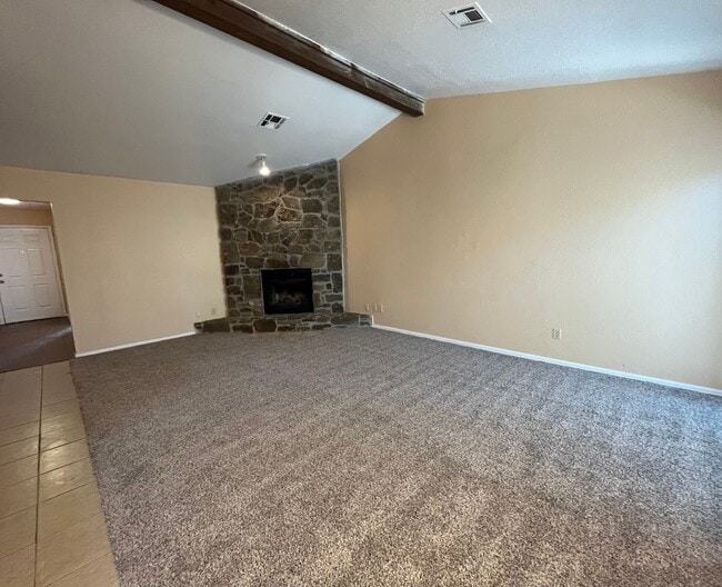 Building Photo - Broken Arrow duplex: 3 bedroom Duplex!