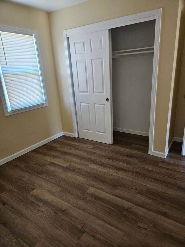 Foto del edificio - ?Charming 2-bedroom, 1-bathroom duplex ?in Sacramento