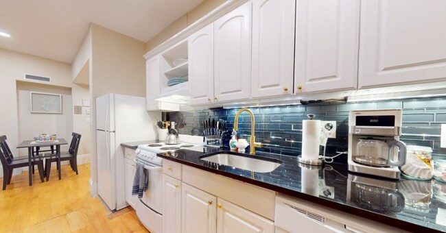Foto del edificio - 290 Beacon St