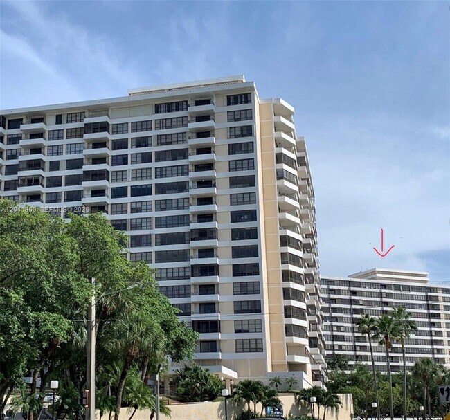 Foto del edificio - 500 Three Islands Boulevard