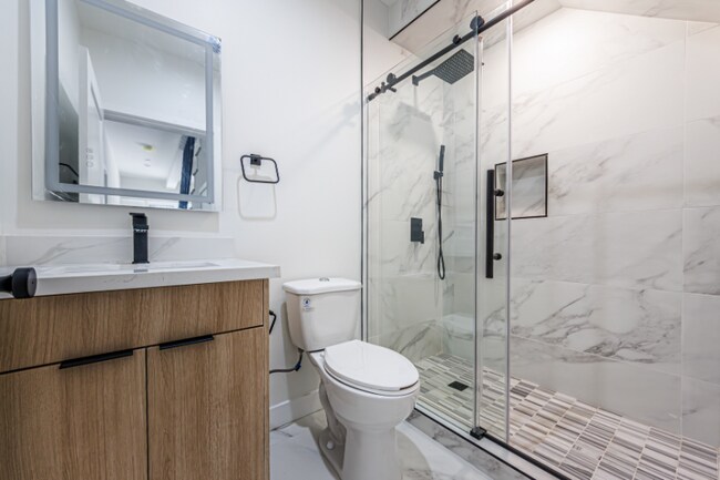 Foto del edificio - 1330 Tamarind Ave