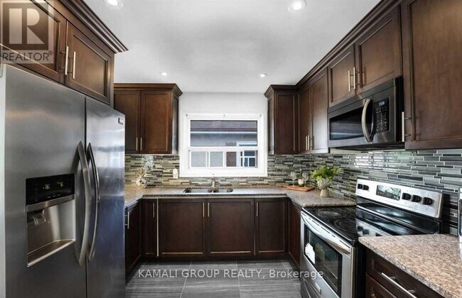 Photo du bâtiment - 68 Rosehill Blvd