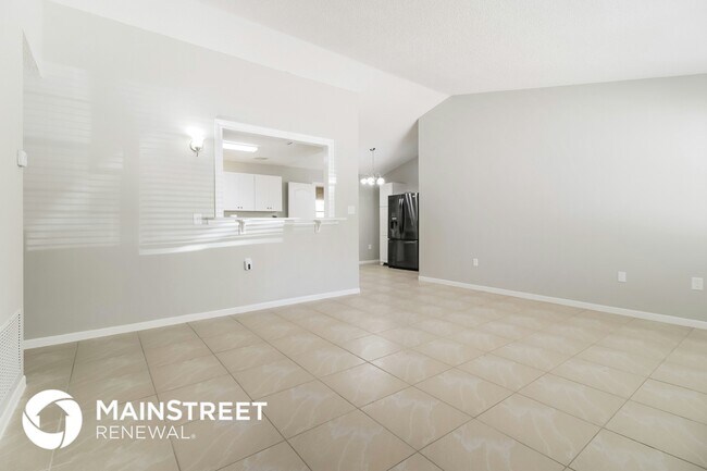 Building Photo - 3014 Windchime Cir W