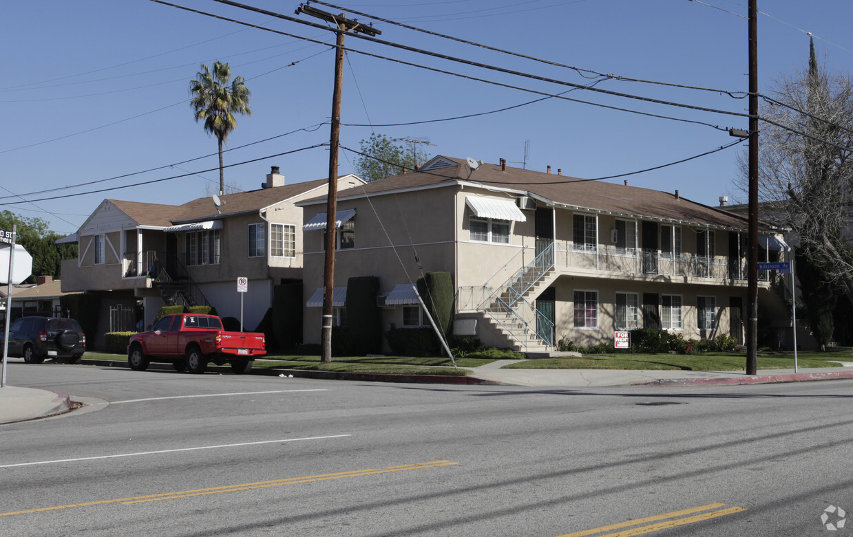 Primary Photo - Oxnard Street