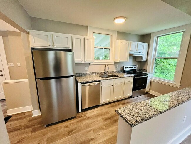 Foto del edificio - 1910 Bising Ave