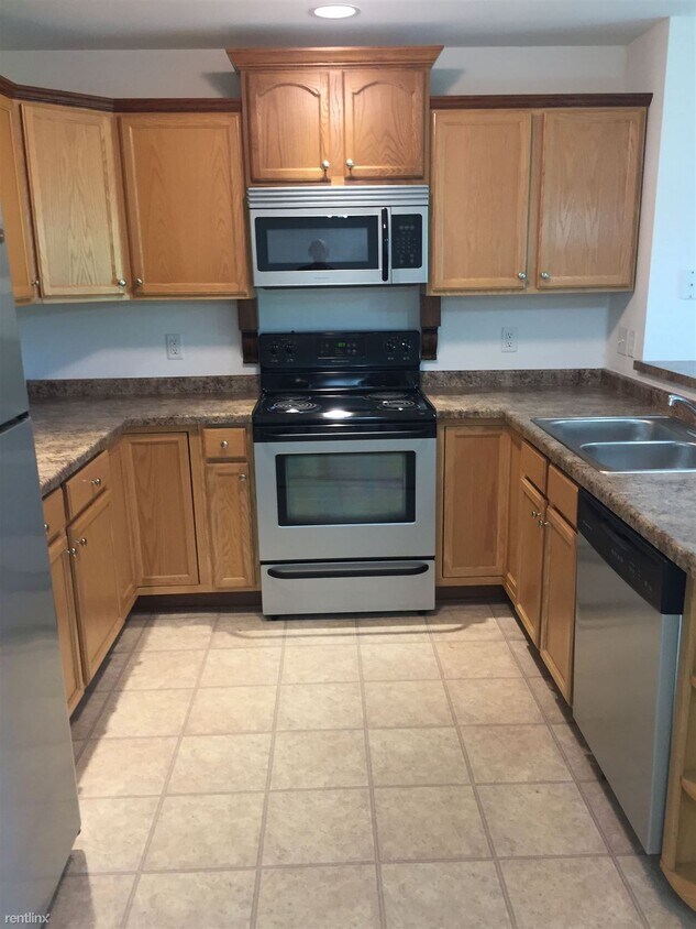 2778 Hidden Dr, Saint Francis, WI 53235 Condo for Rent in Saint