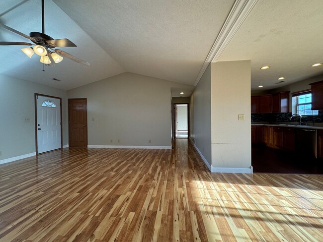 Foto del edificio - Summit’s Pass Beauty – Updated 3BR/2BA wit...