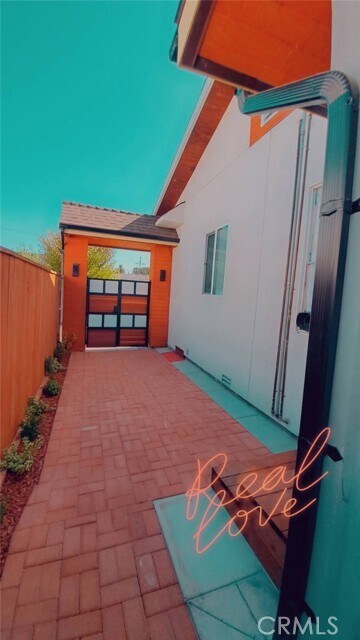 Foto del edificio - 2617 W 77th St