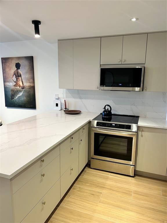 Foto del edificio - 1421 S Ocean Blvd