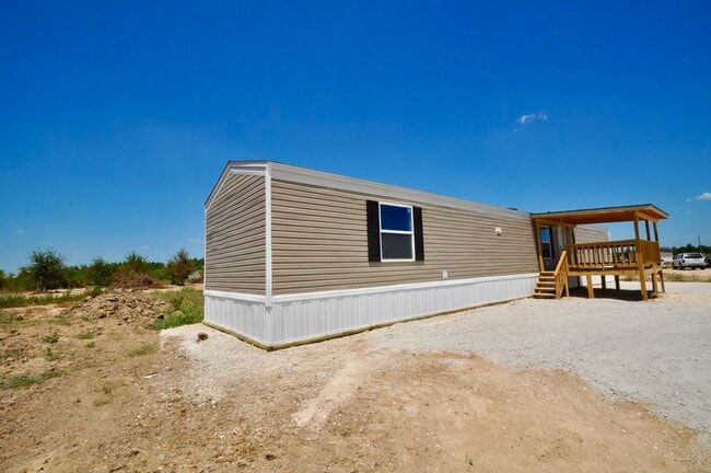 Building Photo - 25 Road 5608
