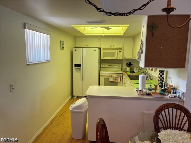 Foto del edificio - 12491 McGregor Blvd