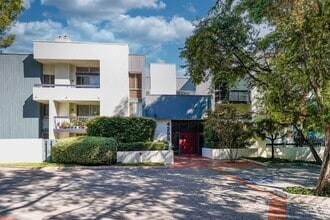 Building Photo - 4295 Via Arbolada Via