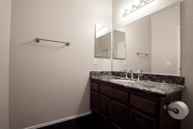 Building Photo - 9050 W Warm Springs Rd