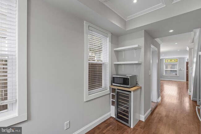 Foto del edificio - 832 S Milton Ave
