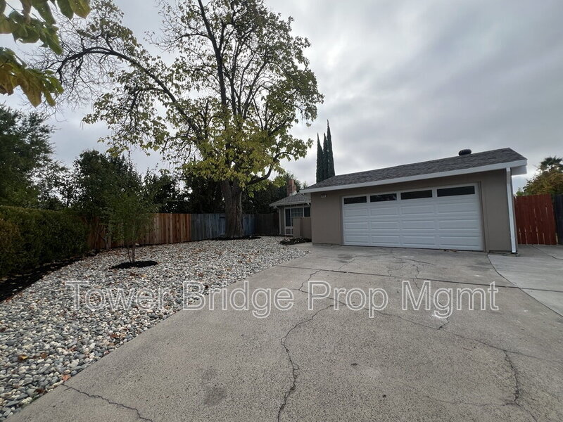 Building Photo - 5629 Phlox Ct