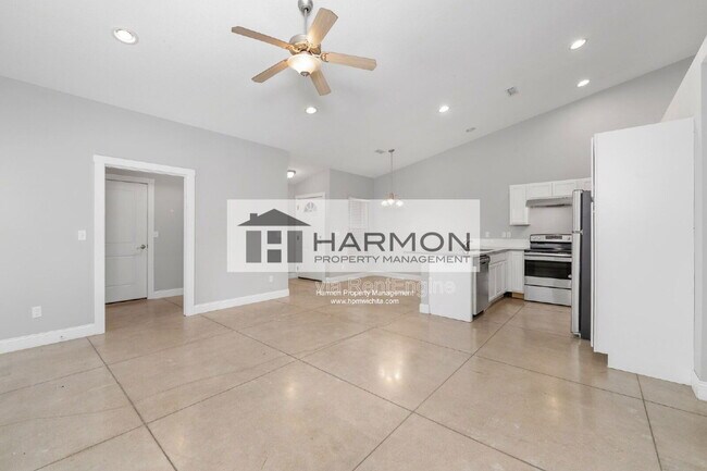 Foto del edificio - 5326 N Hillside St