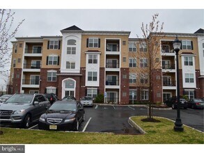 Building Photo - 1338 Sierra Dr