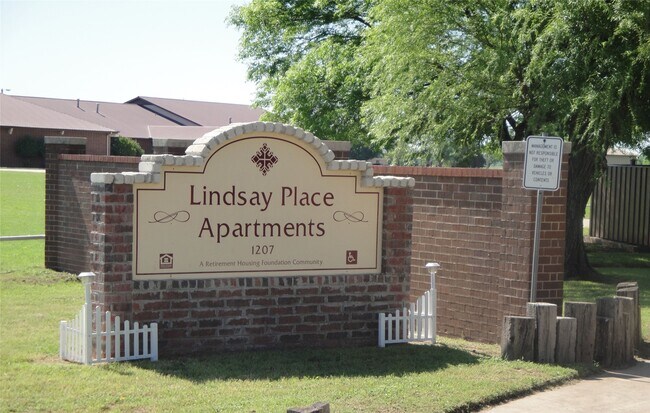 Foto del edificio - 1207 W Cherokee St