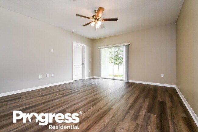 Building Photo - 12037 Suburban Sunrise St