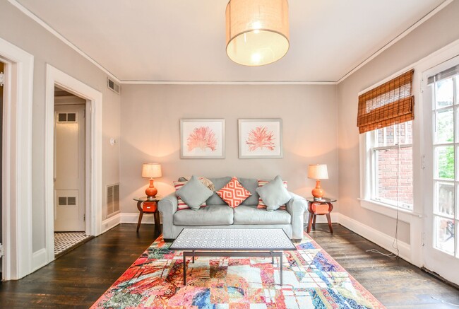 Building Photo - Charming 1 bed/1 bath in Poncey Highlands!