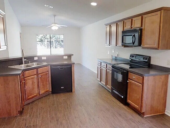 Foto del edificio - 4888 Makenna Cir