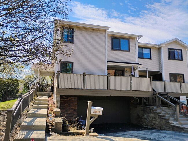 Foto del edificio - 3061 Pheasant Creek Dr