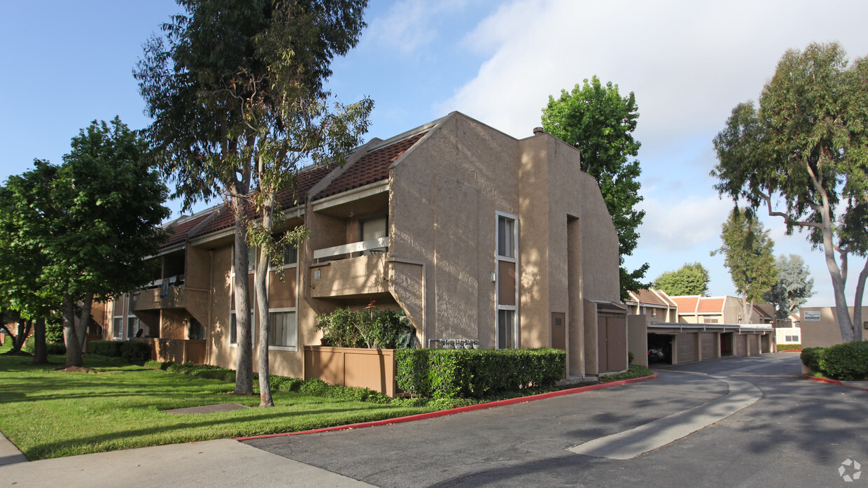 Azusa Park Apartments