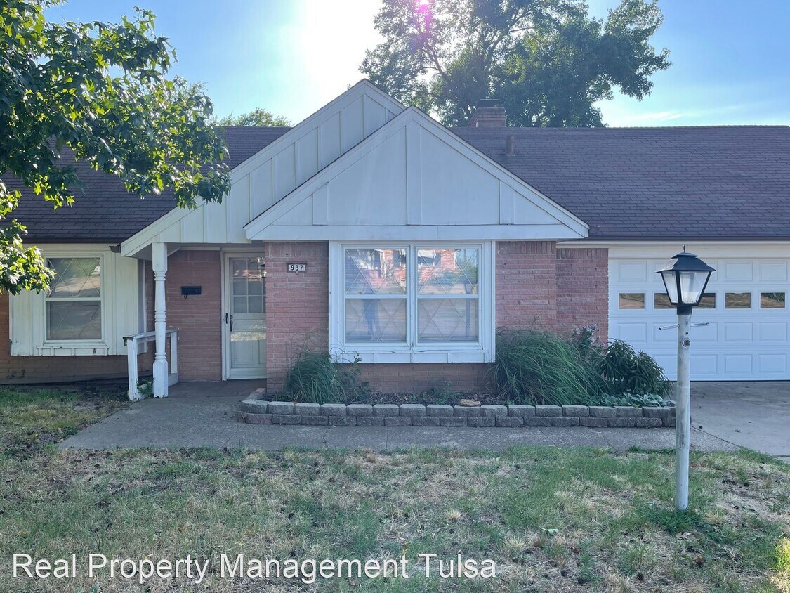 4 br, 2 bath House 937 Macklyn Ln House for Rent in Bartlesville