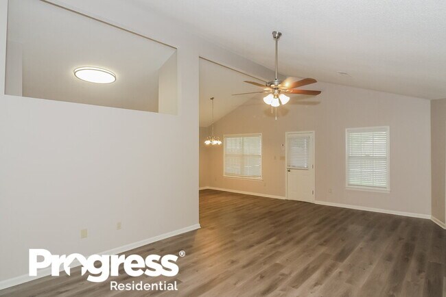 Building Photo - 7196 Atterbury Cir W