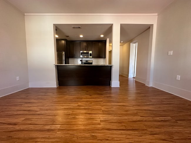 Foto del edificio - 519 E Capitol Ave