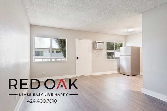 Foto del edificio - 13325 Heacock St