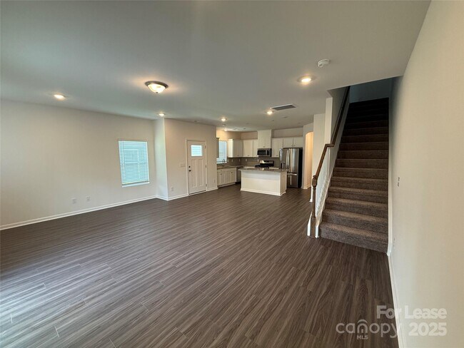 Foto del edificio - 3204 Lilac Grove Dr