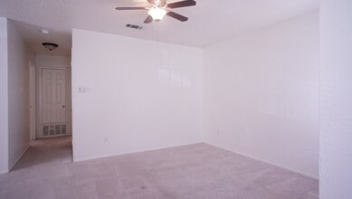 Building Photo - 7404 Vintage Hills Dr