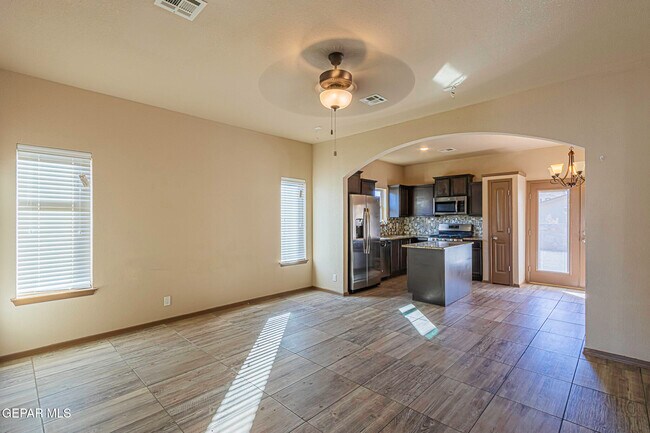 Building Photo - 4941 Ruben Soto