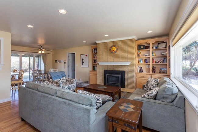 Foto del edificio - Inviting Ranch-Style Retreat!