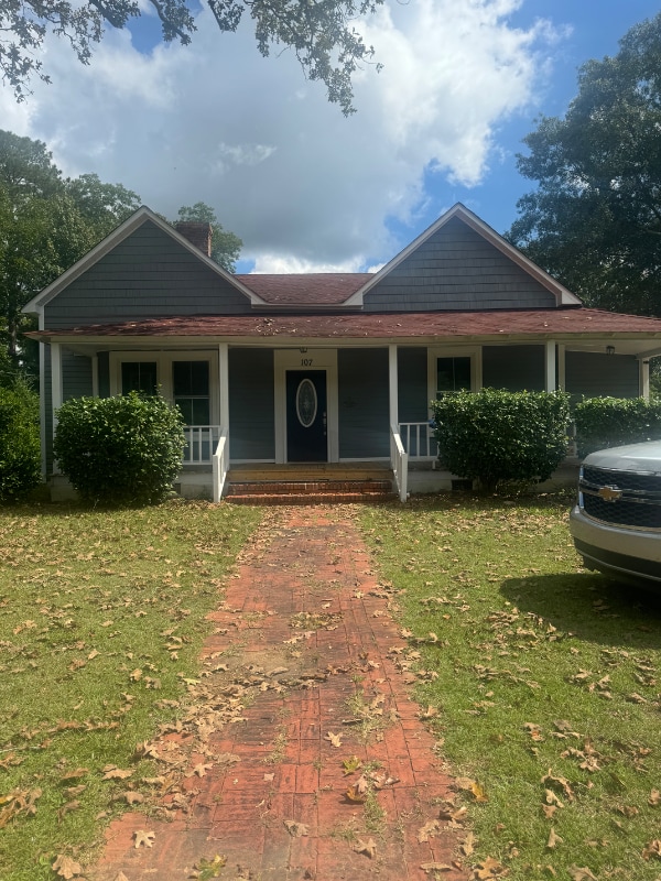 Primary Photo - 107 S Magnolia St
