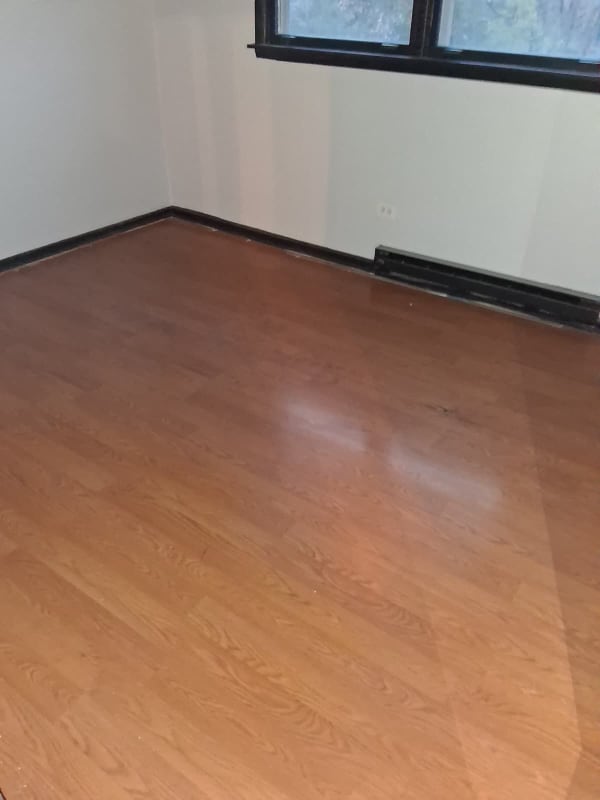 Foto del edificio - 1379 River Dr