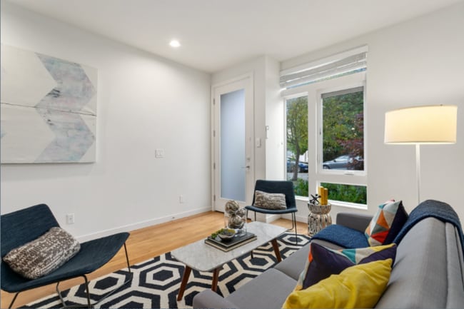 Building Photo - Modern 3 Bed Townhouse in Seattle | 2 Bath $3,800!!