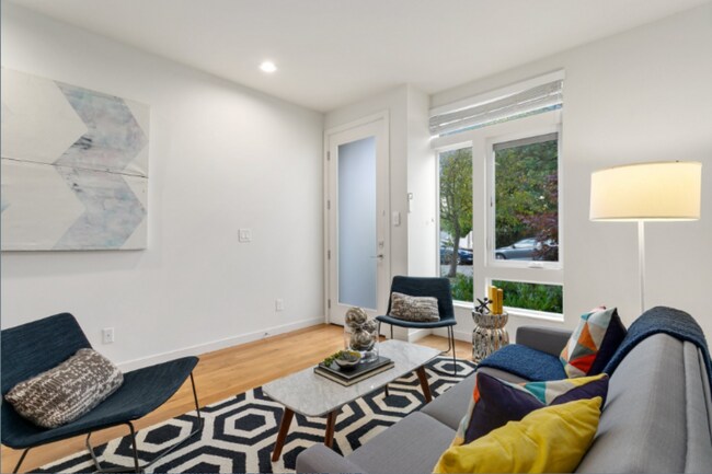 Foto del edificio - Modern 3 Bed Townhouse in Seattle | 2 Bath $3,800!!