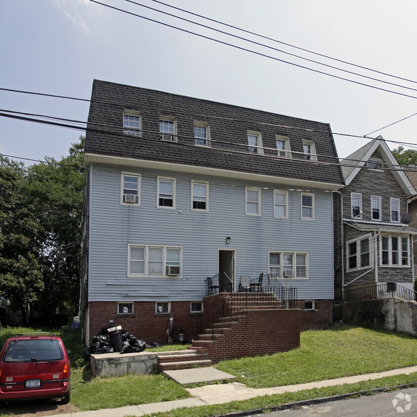 Primary Photo - 73 Bodine St
