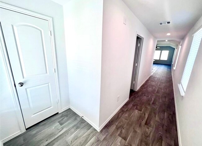 Building Photo - 14220 Fern Meadows Dr