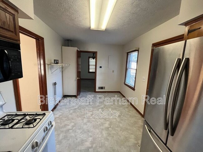 Building Photo - 3936 Austin Dr